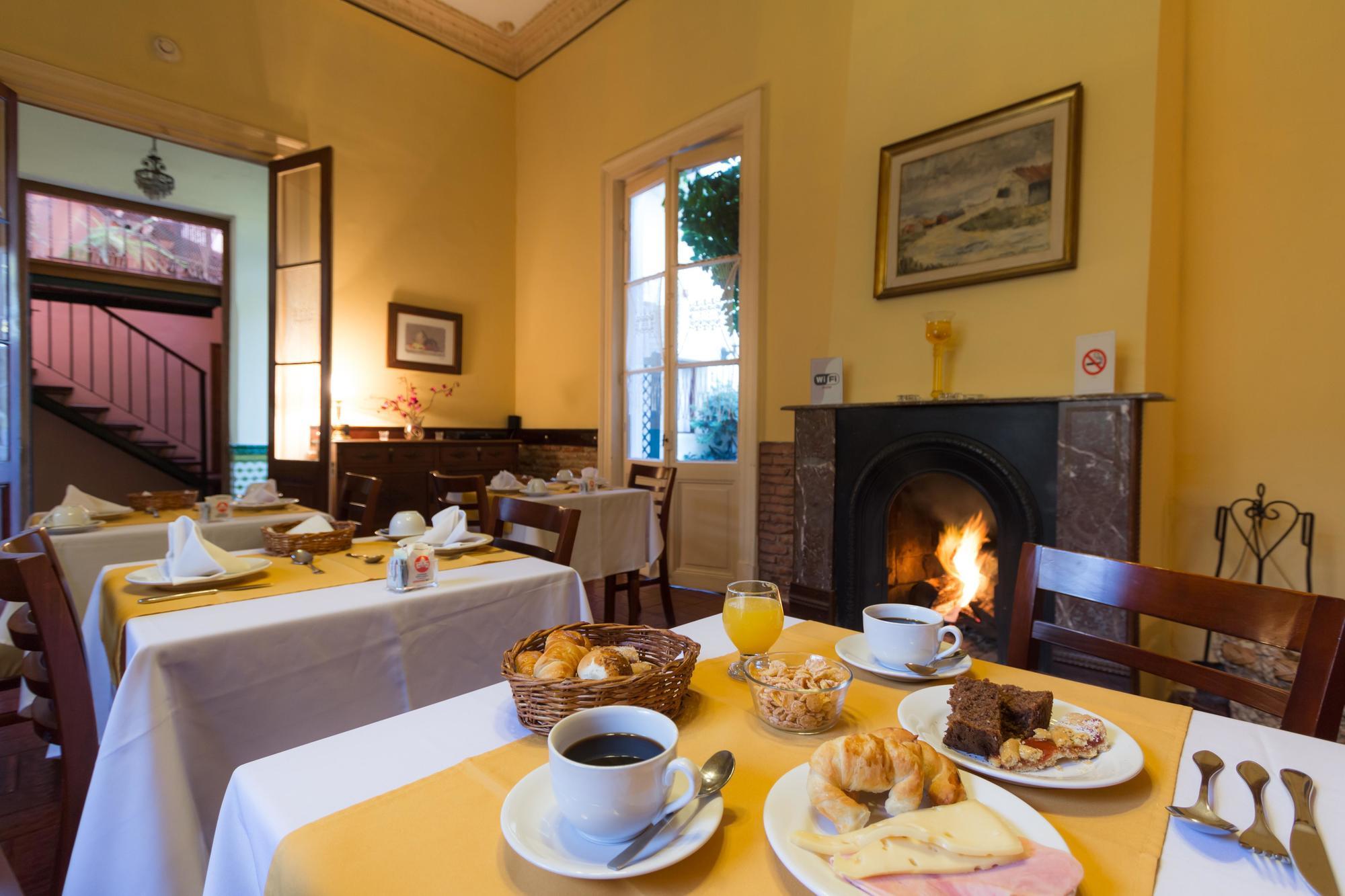 Posada Del Virrey Колония-дель-Сакраменто Экстерьер фото